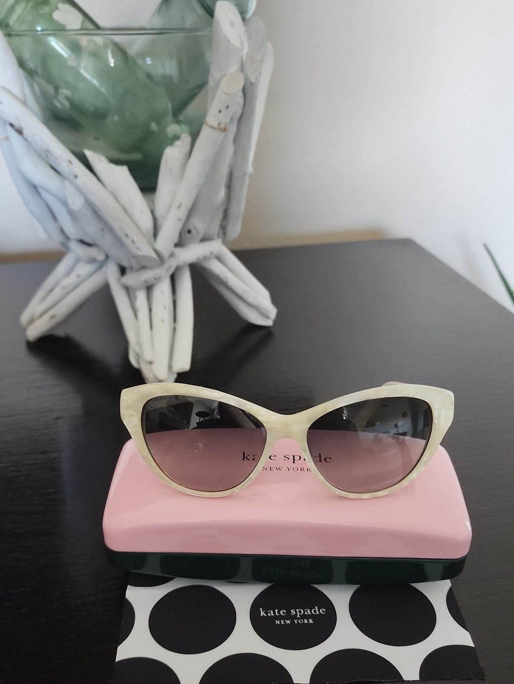 Rare Kate Spade Pearl Della/S Cat-Eye Sunglasses with Grey Gradient Lenses